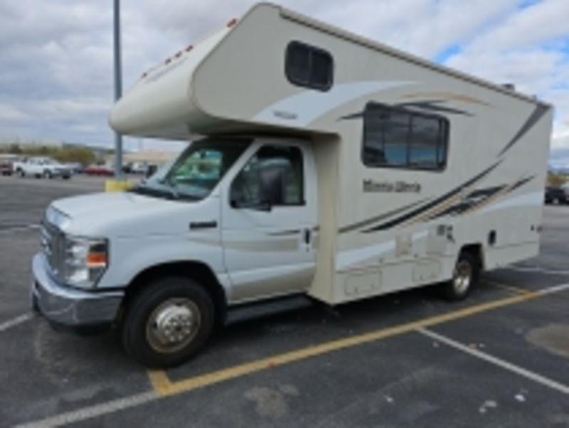2018 Winnebago Minnie Winnie 22R 23ft for Sale