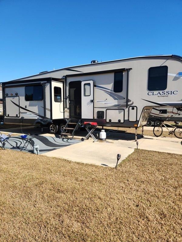 2019 Forest River Flagstaff Super Lite 8528CBS 37ft for Sale