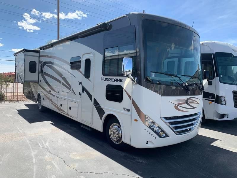 2019 Thor Motor Coach Hurricane 35M 35ft for Sale