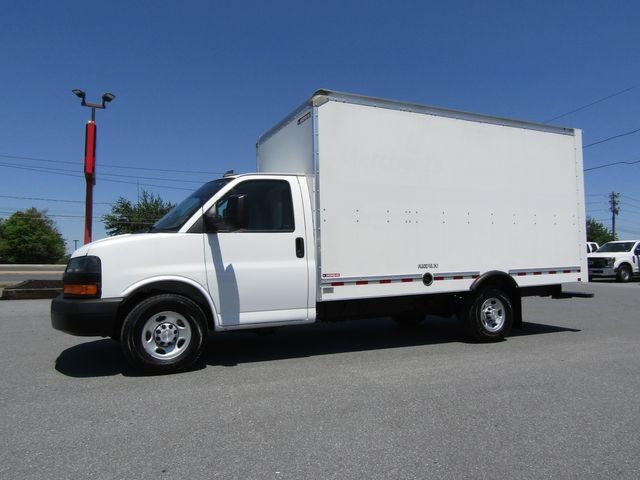 2021 Chevrolet Express 3500 14' Box Truck with Side Door and Shelving - for Sale