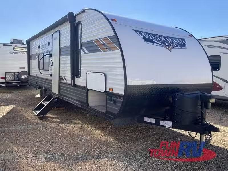 2021 Forest River Wildwood X-Lite 261BHXL for Sale