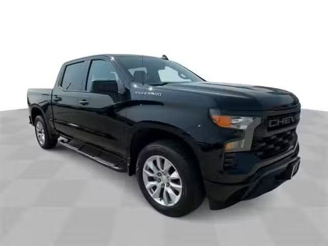2022 Chevrolet Silverado 1500 4WD Custom Crew Cab for Sale