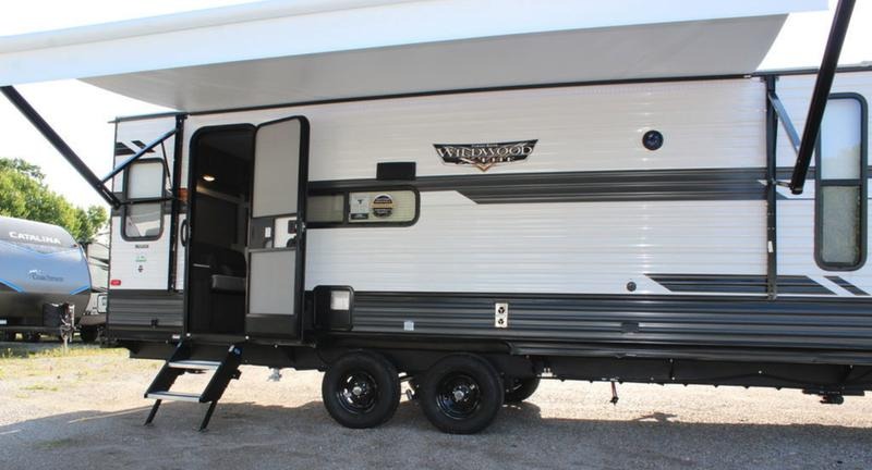 2022 Forest River Wildwood X-Lite 241RLXL for Sale