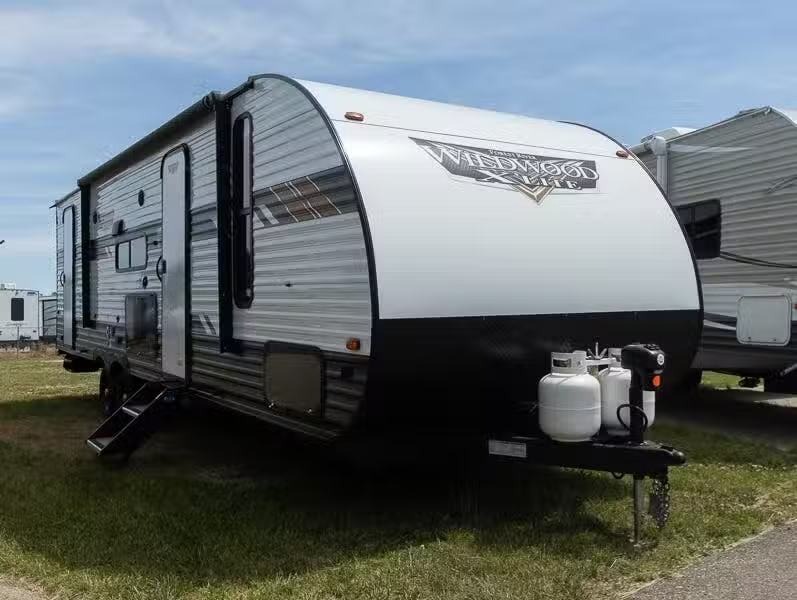 2022 Forest River Wildwood X-Lite 263BHXL for Sale