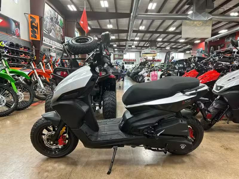 2022 Genuine Scooters Rattler 200i for Sale
</span>