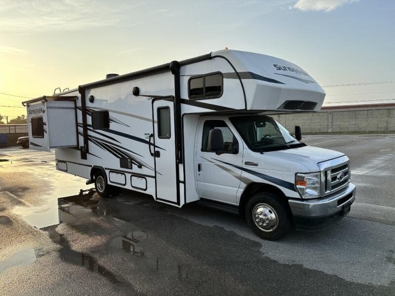 2023 Forest River Sunseeker LE 2550DSLE Ford for Sale