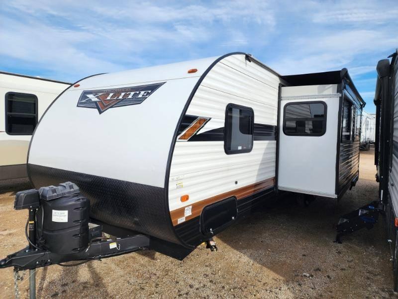 2023 Forest River Wildwood X-Lite 273QBXL 33ft for Sale