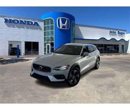 2023 Volvo V60 Cross Country B5 Plus for Sale