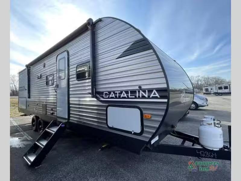2024 Coachmen Catalina Summit Series 8 261BHS 30ft for Sale