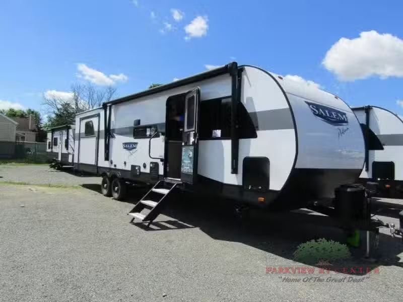 2024 Forest River Salem 31KQBTSX