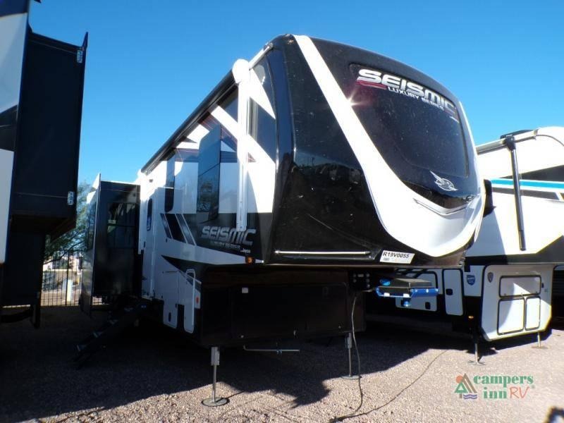 2024 Jayco Seismic Luxury Series 3815 44ft for Sale