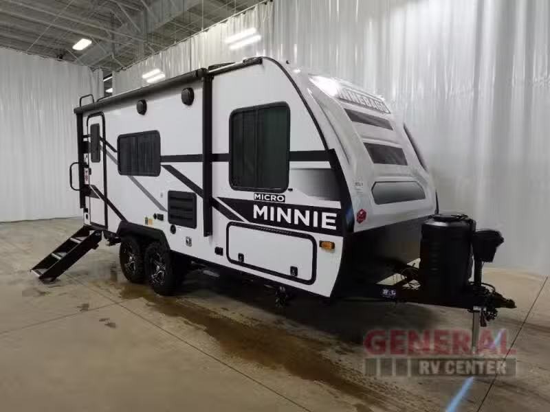 2024 Winnebago Micro Minnie 1821FB for Sale