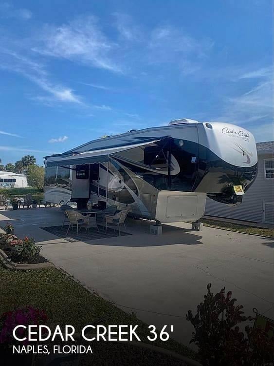 Forest River Cedar Creek Touring 36CKTS Fifth Wheel 2014 for Sale