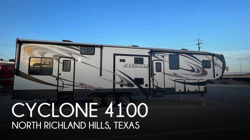 Heartland Cyclone 4100 Fifth Wheel 2014 for Sale