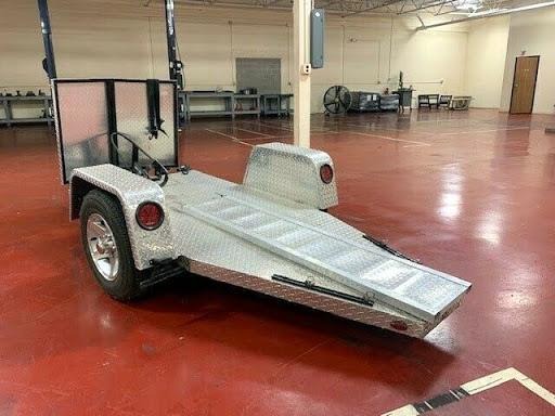 Motorcycle Trailer - custom diamond plate features & chip for Sale
</span>