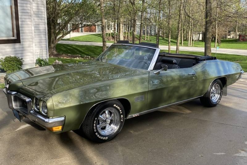 One-Family-Owned 1970 Pontiac Le Mans Sport Convertible 3-Speed for Sale
</span>
