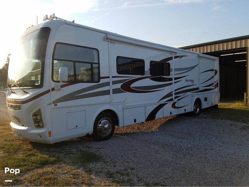 Thor Motor Coach Thor Motor Coach Damon Astoria Pacific 3776 Class A 2008 for Sale
</span>