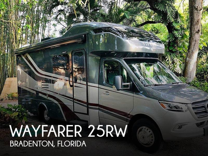 Tiffin Wayfarer 25RW Class C 2020 for Sale
</span>