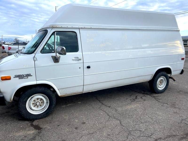 Used 1995 Chevrolet G-Series Van for sale.
</span>