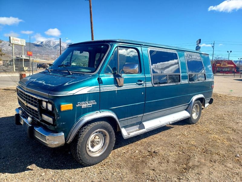 Used 1995 Chevrolet Sport Van for sale.
</span>