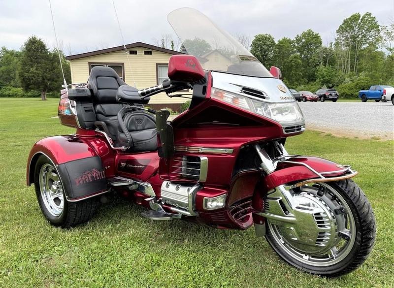 Used 1999 HONDA GOLDWING TRIKE For Sale
</span>
