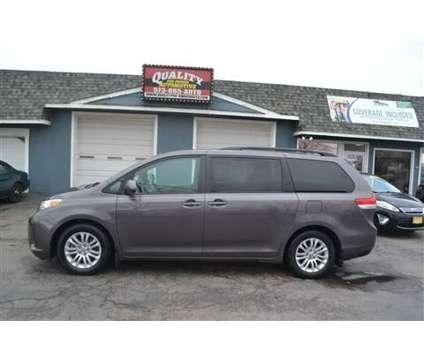 Used 2012 TOYOTA SIENNA For Sale